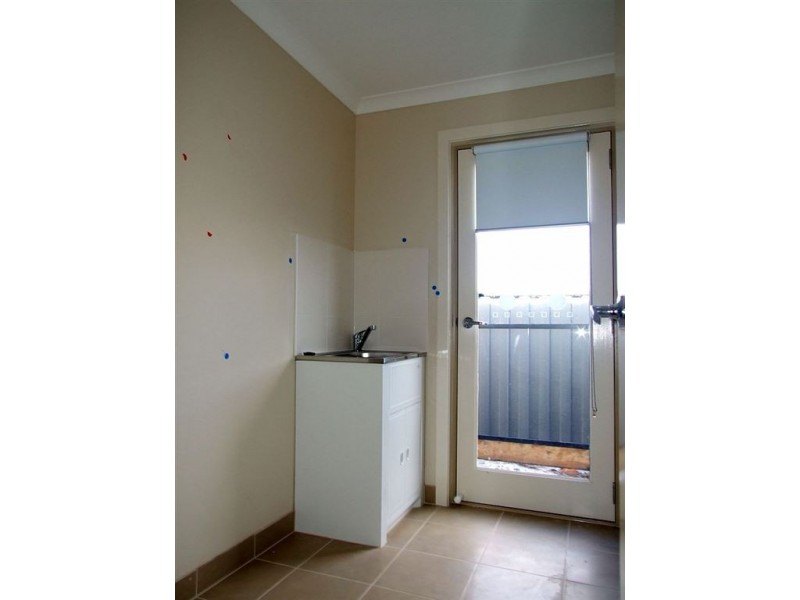 42 Victoria Place, Pakenham VIC 3810