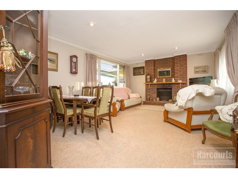 18 Singleton Drive, Mulgrave VIC 3170