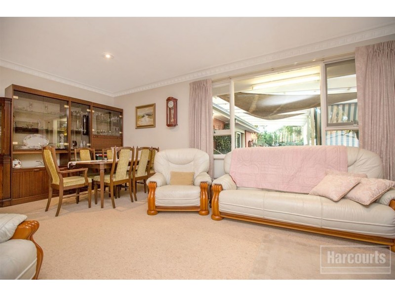 18 Singleton Drive, Mulgrave VIC 3170