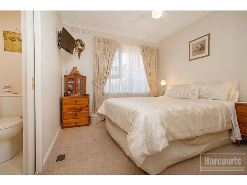 18 Singleton Drive, Mulgrave VIC 3170