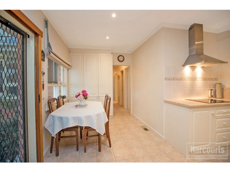 18 Singleton Drive, Mulgrave VIC 3170