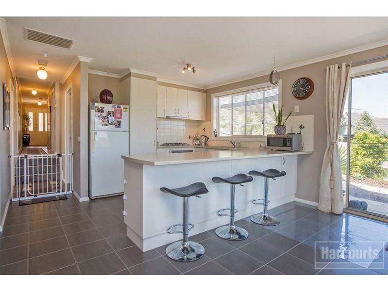 37 Meaby Drive, Pakenham VIC 3810