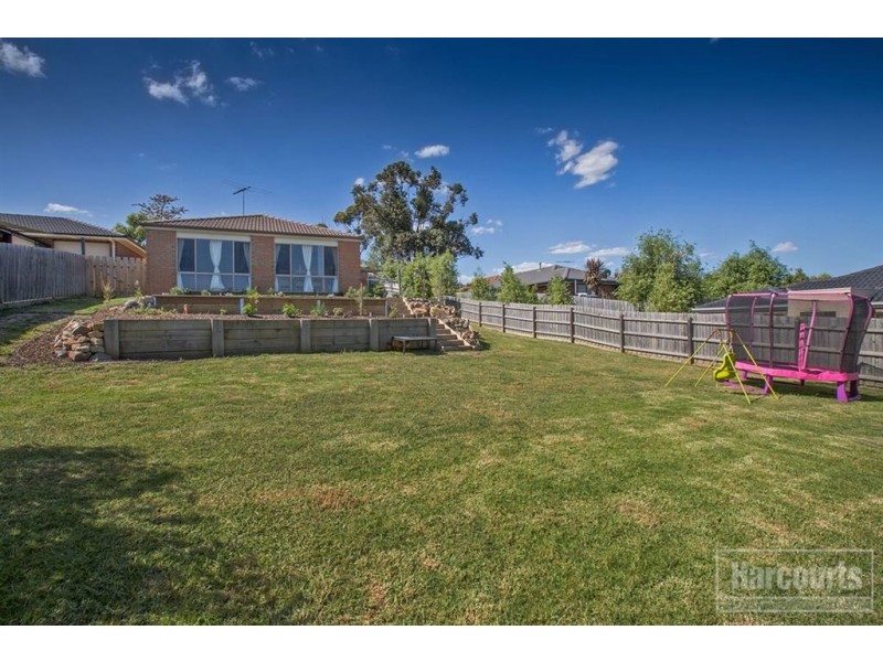 37 Meaby Drive, Pakenham VIC 3810