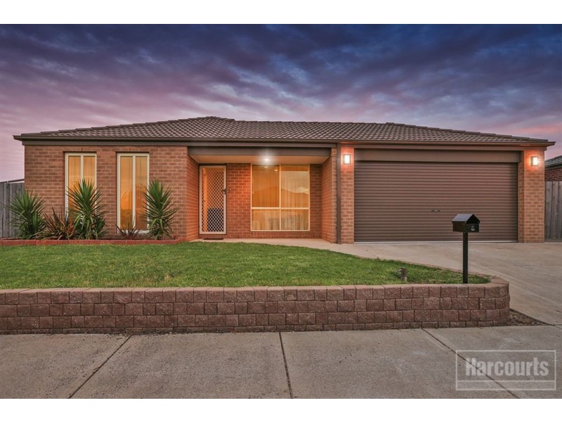 6 Cerreto Mews, Pakenham VIC 3810