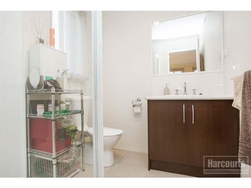 6 Cerreto Mews, Pakenham VIC 3810