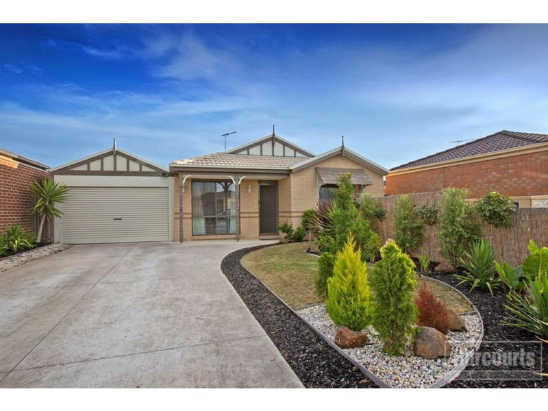 14 Macadamia Street, Pakenham VIC 3810