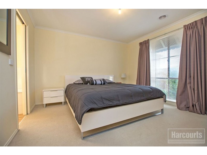 14 Macadamia Street, Pakenham VIC 3810