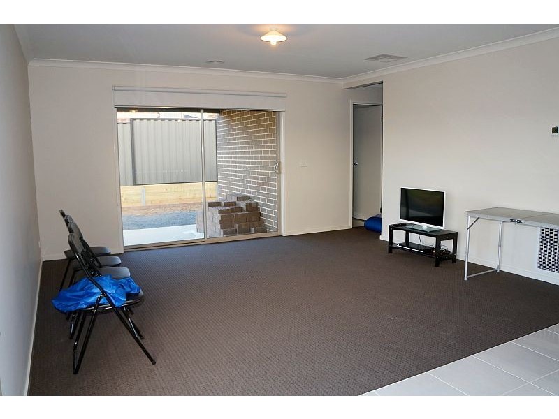 3 Pointer Drive, Pakenham VIC 3810