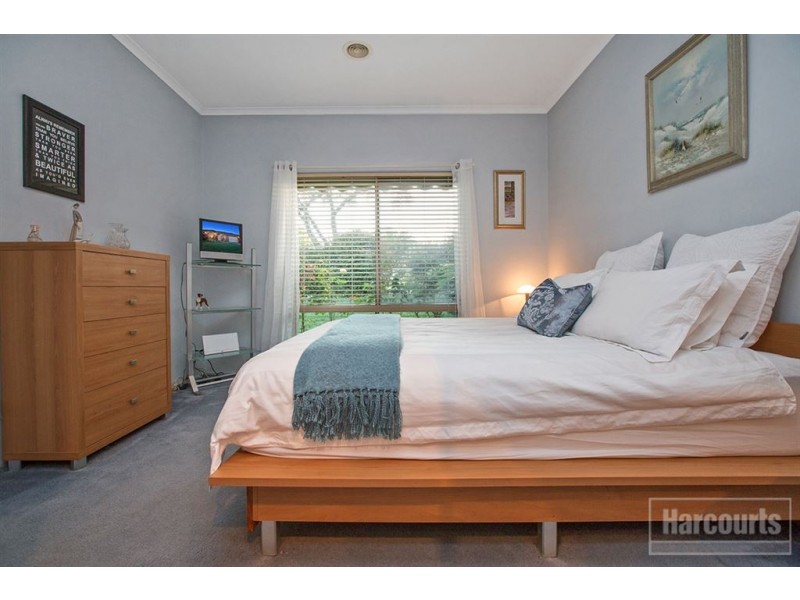 61 Jarryd Crescent, Berwick VIC 3806