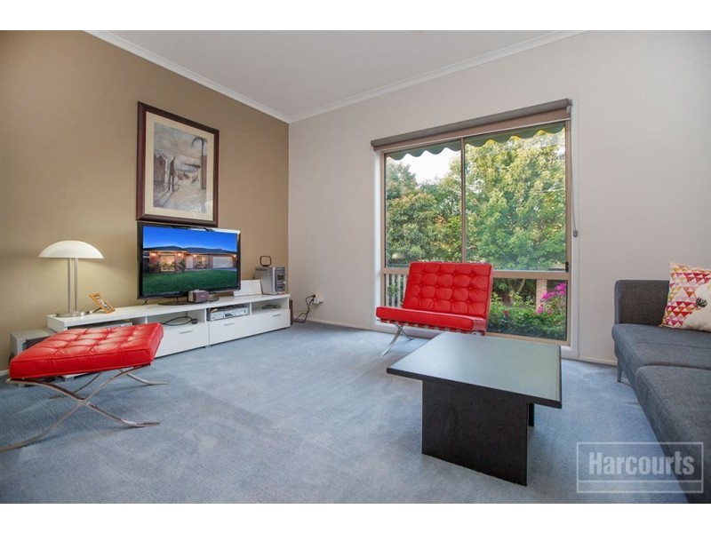 61 Jarryd Crescent, Berwick VIC 3806