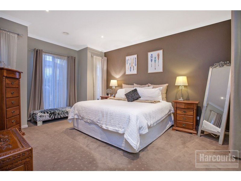 19 Sandpiper Close, Pakenham VIC 3810