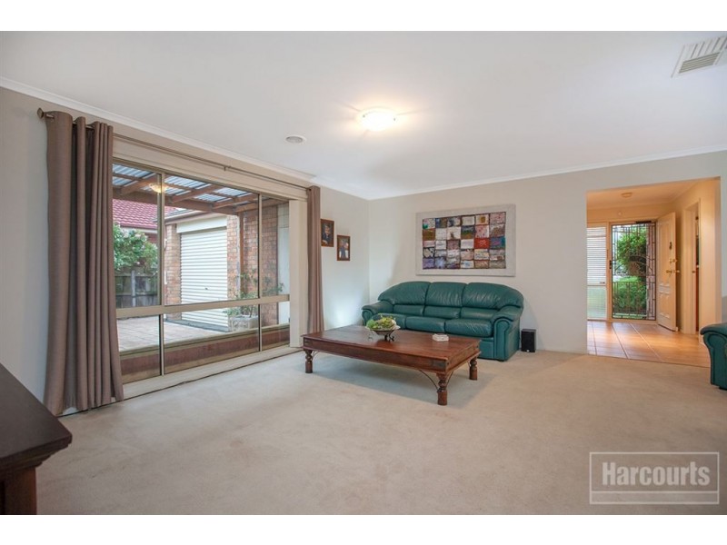 6 Sunbeam Court, Narre Warren South VIC 3805