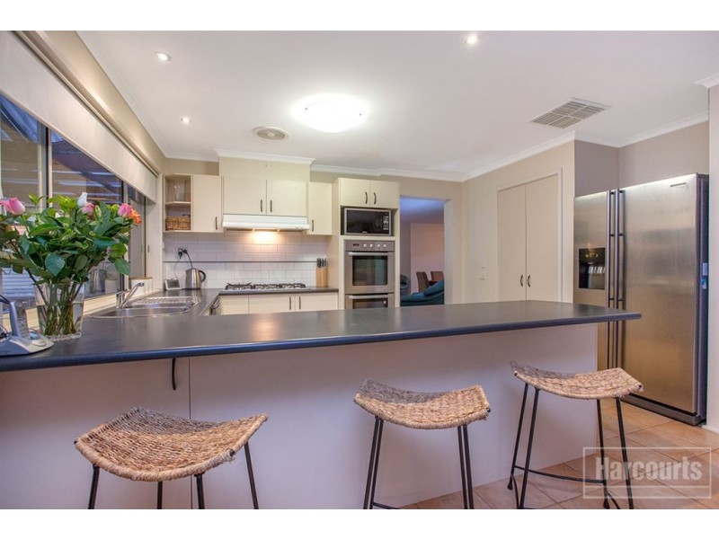 6 Sunbeam Court, Narre Warren South VIC 3805