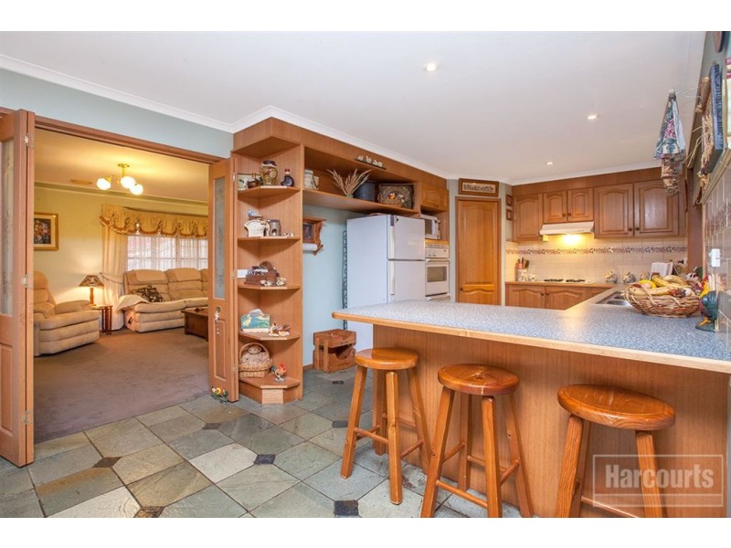 13 Sheffield Close, Pakenham VIC 3810