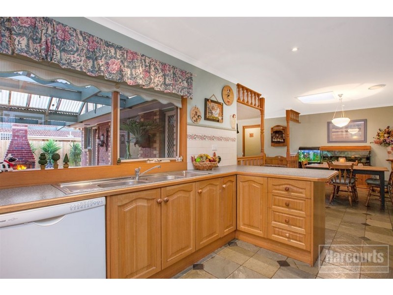 13 Sheffield Close, Pakenham VIC 3810