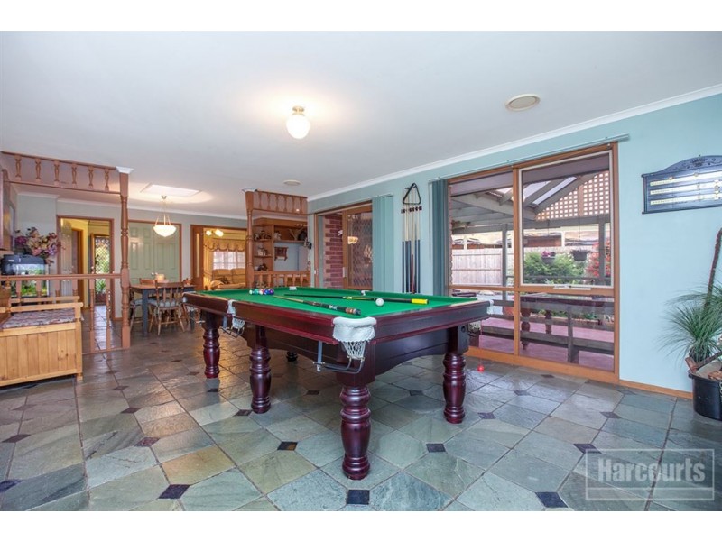 13 Sheffield Close, Pakenham VIC 3810