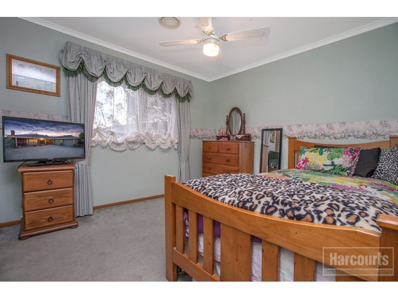 13 Sheffield Close, Pakenham VIC 3810