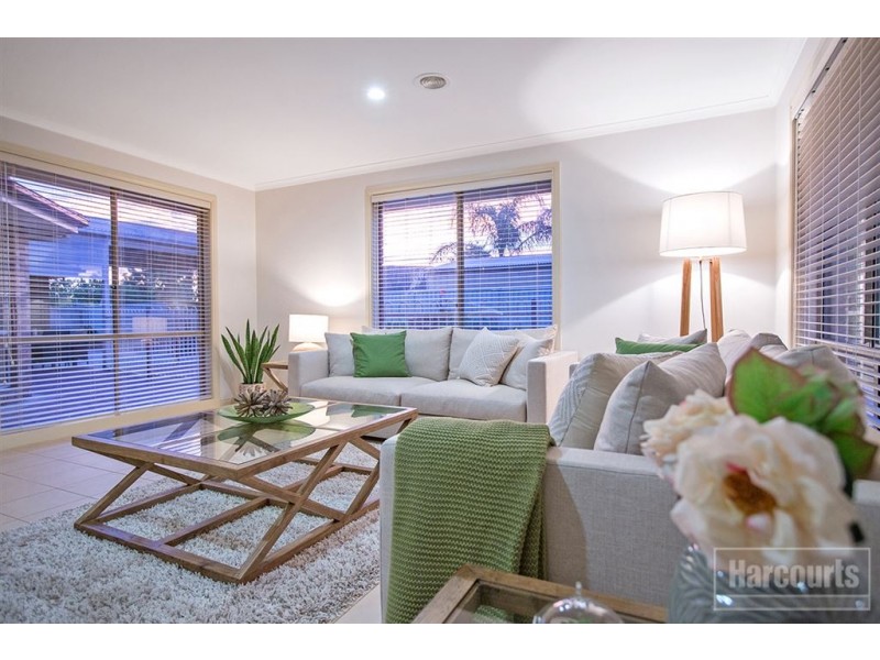 58 Hartland Circuit, Pakenham VIC 3810