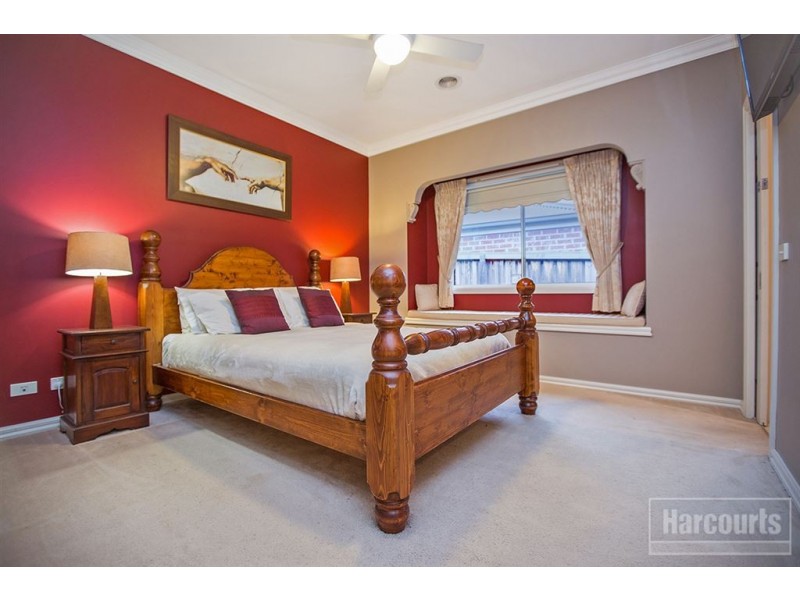 11 Banks Road, Pakenham VIC 3810