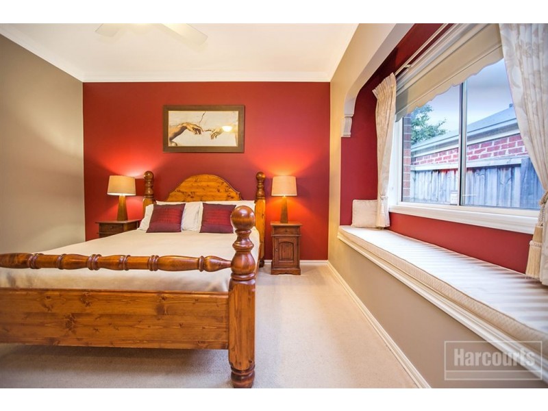 11 Banks Road, Pakenham VIC 3810