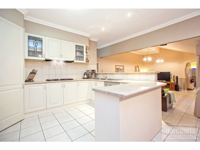 11 Banks Road, Pakenham VIC 3810