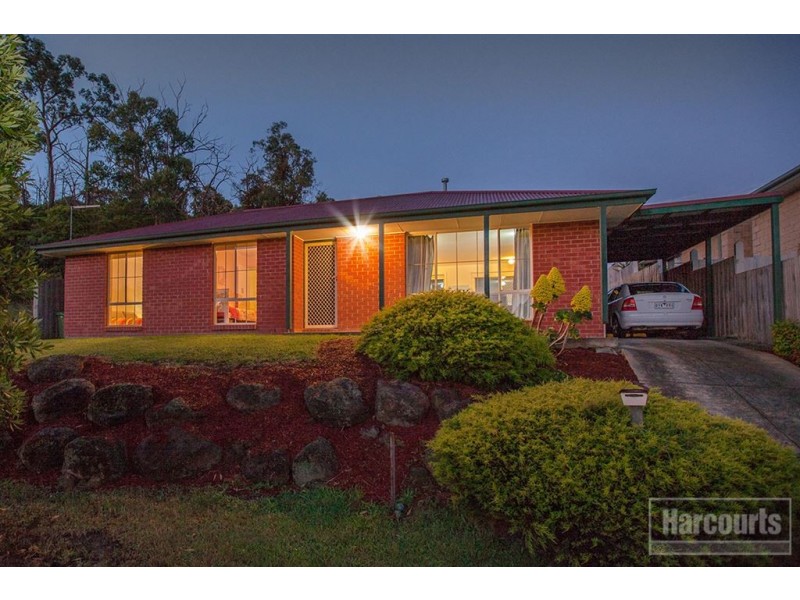 26 Breyleigh Drive, Pakenham VIC 3810