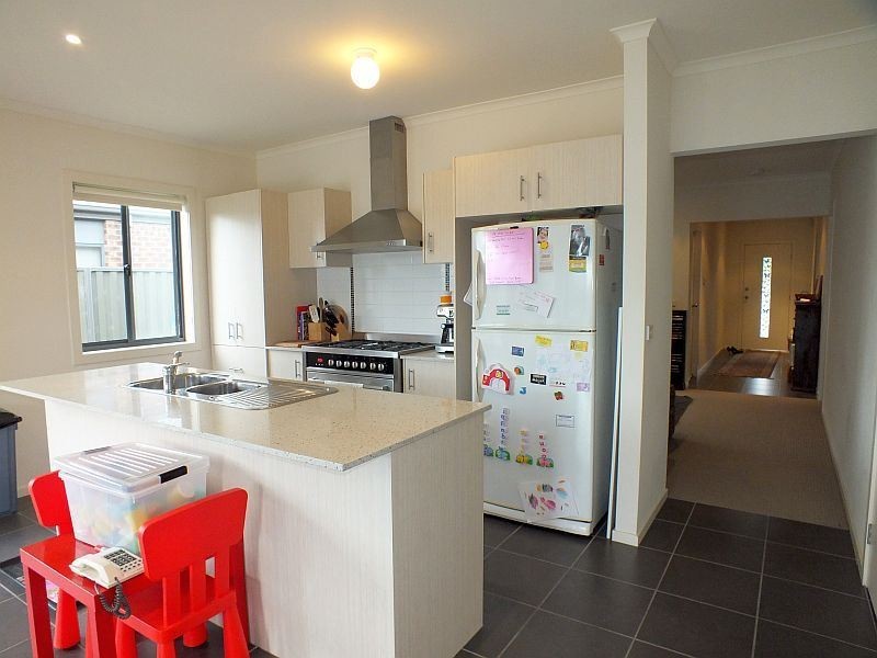 7 Mirabelle Street, Pakenham VIC 3810