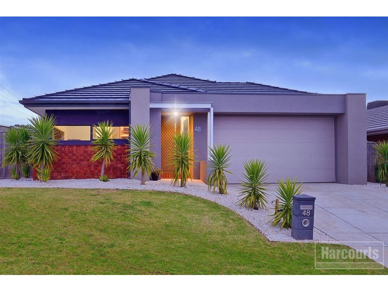 48 Central Avenue, Pakenham VIC 3810