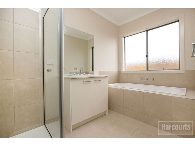 29 Park Central Avenue, Officer VIC 3809