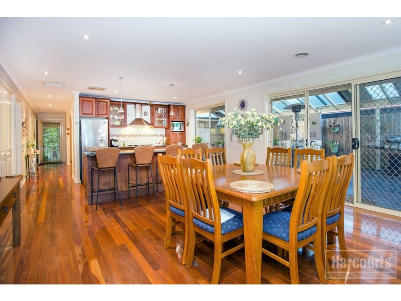 64 Fieldstone Boulevard, Beaconsfield VIC 3807