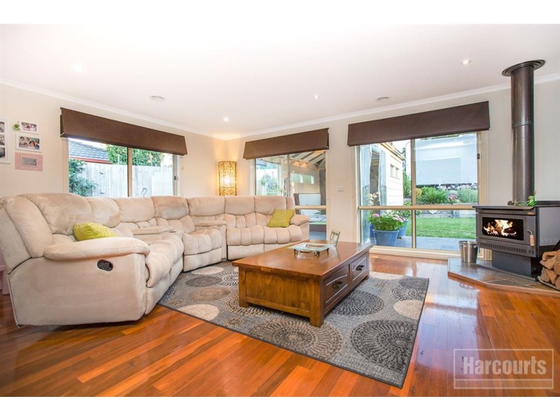 64 Fieldstone Boulevard, Beaconsfield VIC 3807