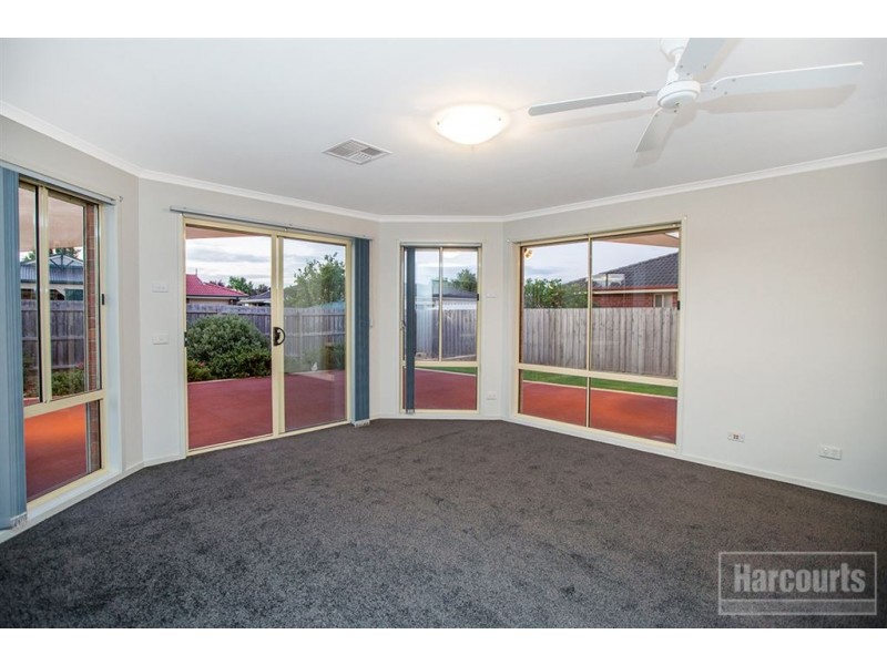 23 Geebung Road, Cranbourne West VIC 3977