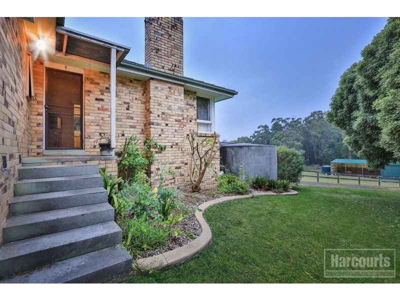 190 Gordon Road, Pakenham Upper VIC 3810