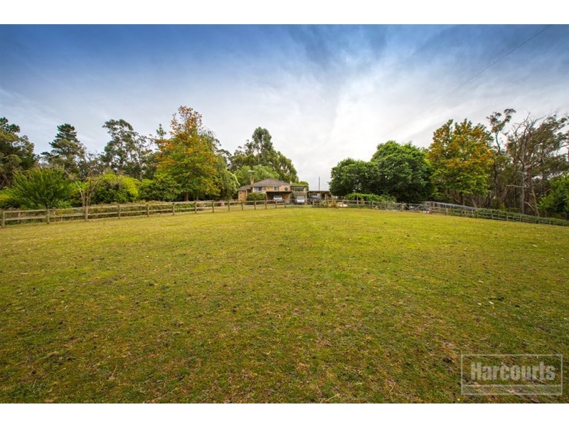 190 Gordon Road, Pakenham Upper VIC 3810