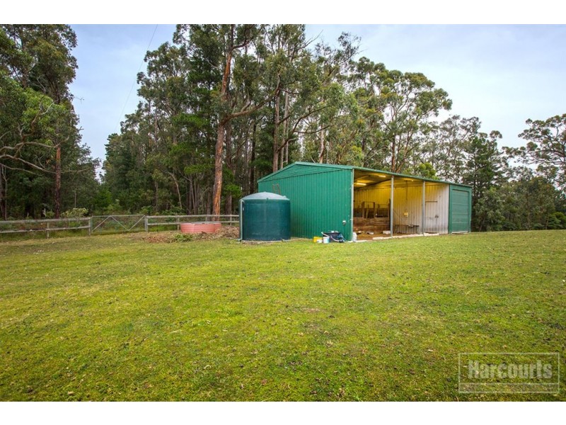190 Gordon Road, Pakenham Upper VIC 3810