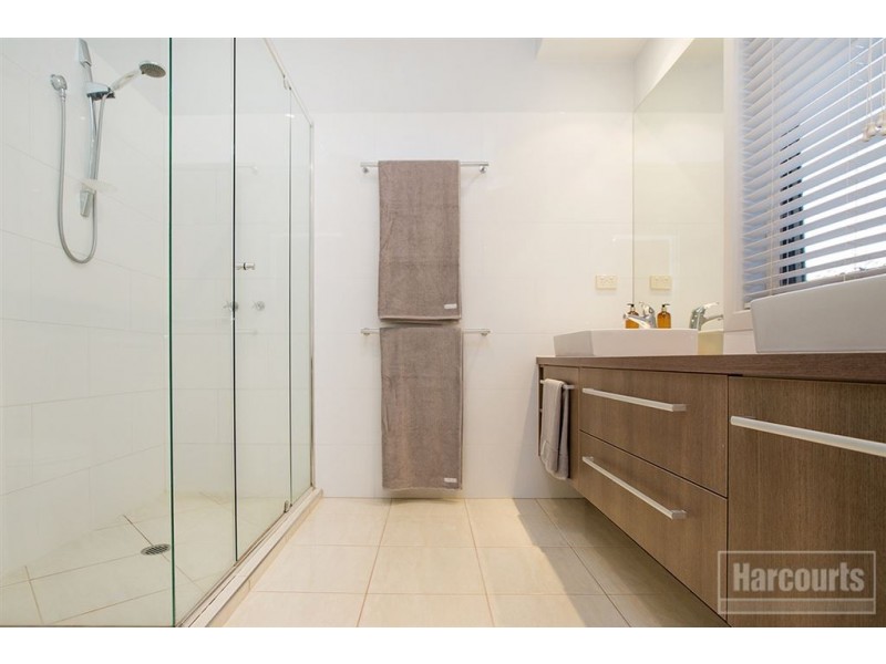 14 Michigan Grange, Pakenham VIC 3810