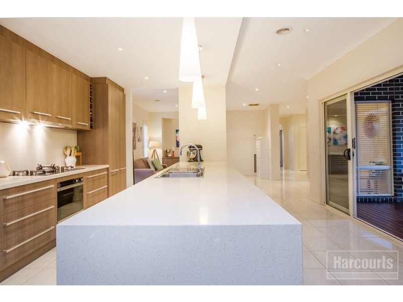 14 Michigan Grange, Pakenham VIC 3810