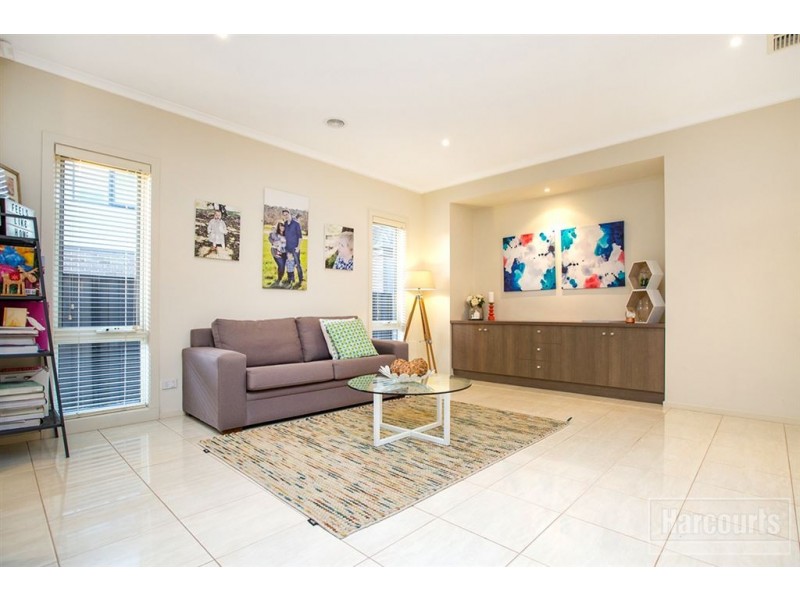 14 Michigan Grange, Pakenham VIC 3810