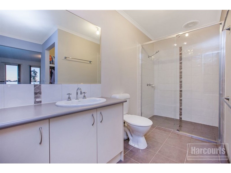 21 Syme Road, Pakenham VIC 3810