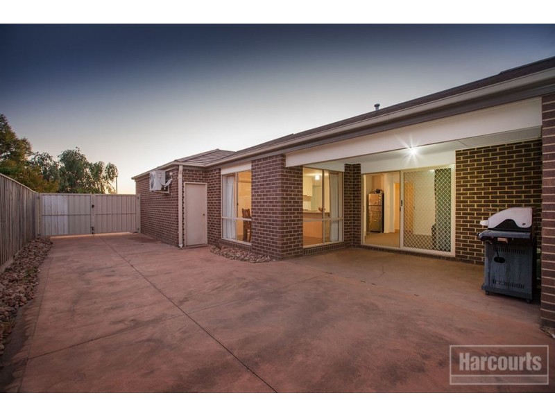 21 Syme Road, Pakenham VIC 3810