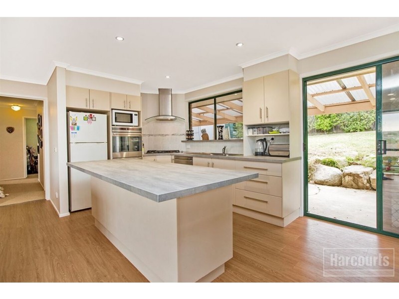 165 Ahern Road, Pakenham VIC 3810