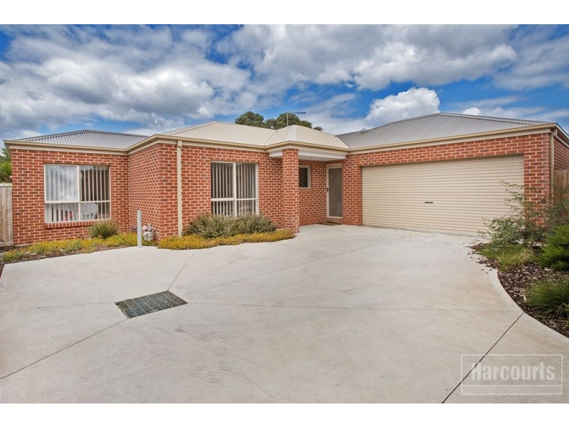 4/3 Princes Highway, Pakenham VIC 3810