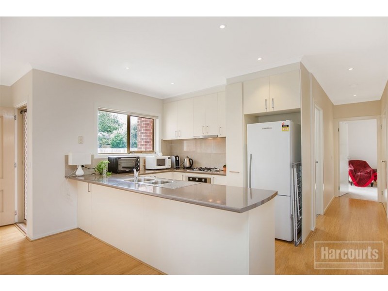 4/3 Princes Highway, Pakenham VIC 3810