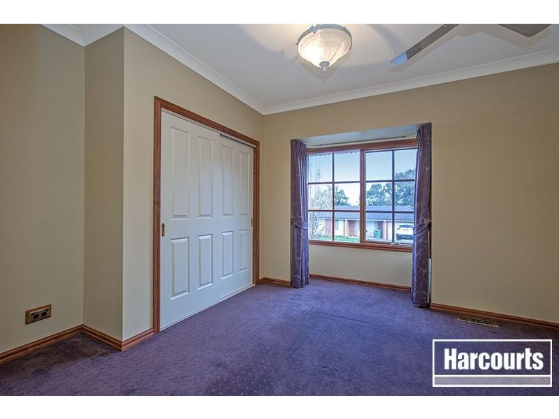 16 Ash Crescent, Pakenham VIC 3810