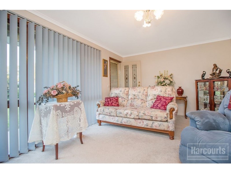 1/11 Smethurst Avenue, Pakenham VIC 3810
