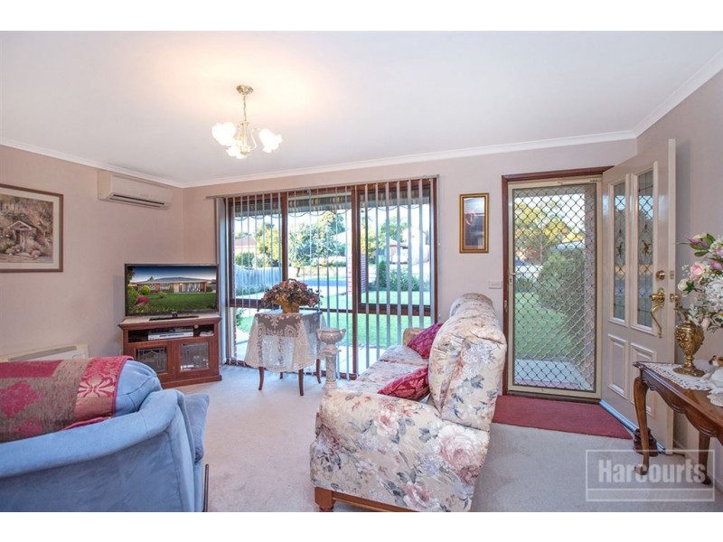 1/11 Smethurst Avenue, Pakenham VIC 3810