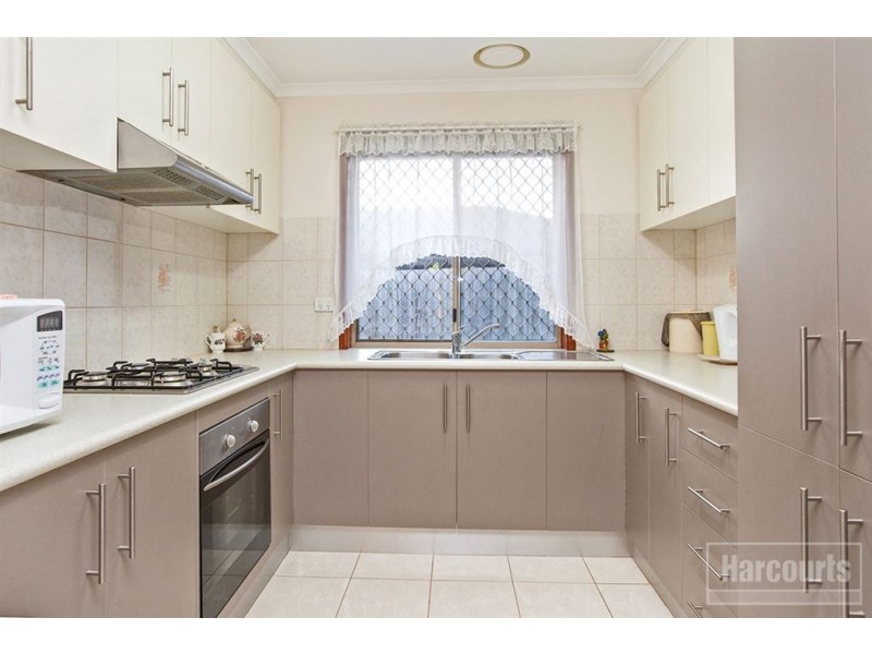 1/11 Smethurst Avenue, Pakenham VIC 3810