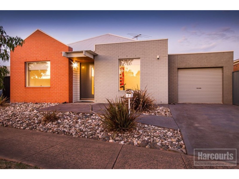 7 River Red Grove, Pakenham VIC 3810