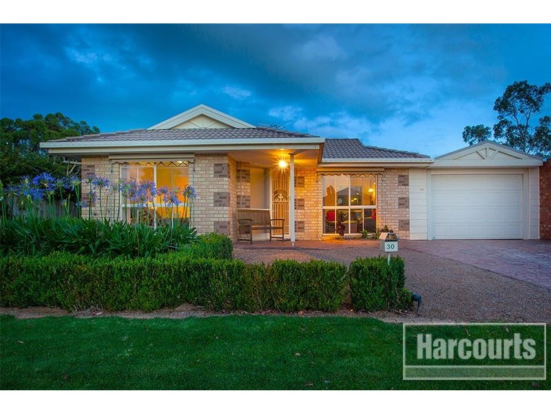 30 Pommel Street, Pakenham VIC 3810