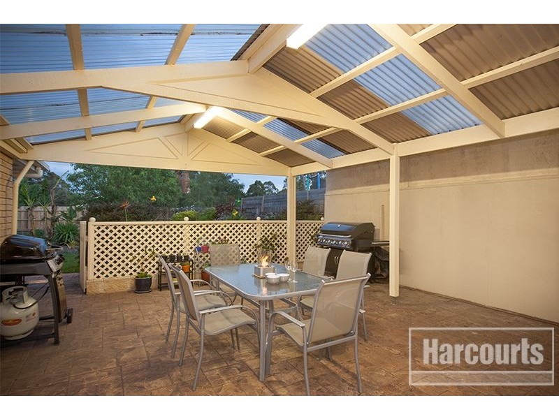 30 Pommel Street, Pakenham VIC 3810